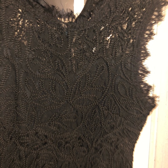 Black dress - Picture 3 of 3